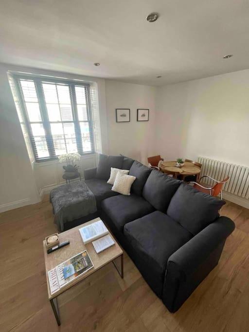 Apartament Abergavenny Center 2-Bed Flat Zewnętrze zdjęcie